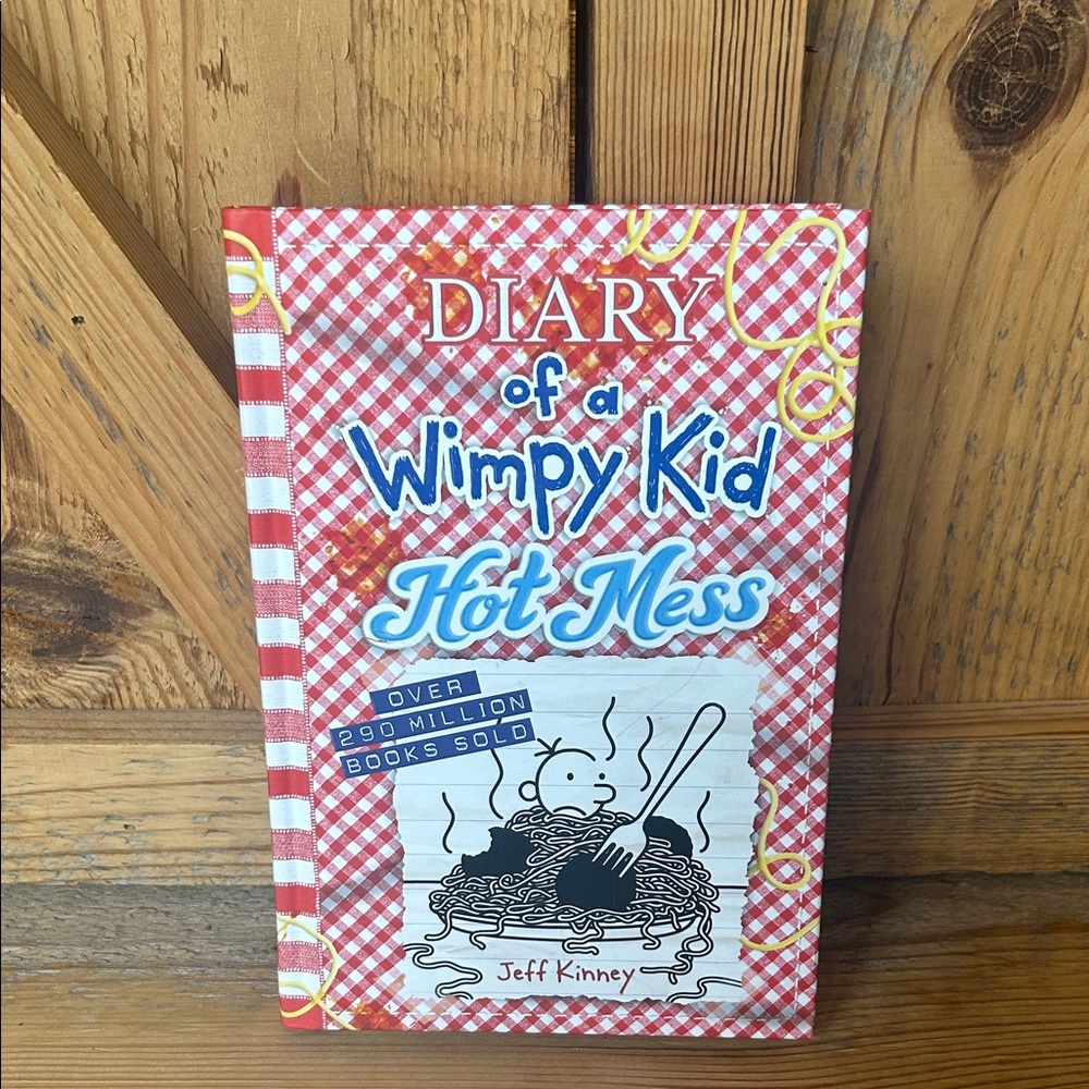 Diary of a Wimpy Kid: Hot Mess Book - Red Cover